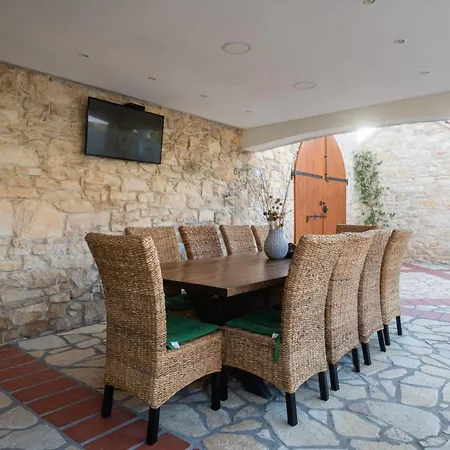 Villa Dvori Jokic Islam Grcki
