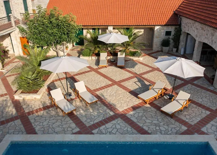Dvori Jokic Villa *