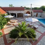 Dvori Jokic Villa